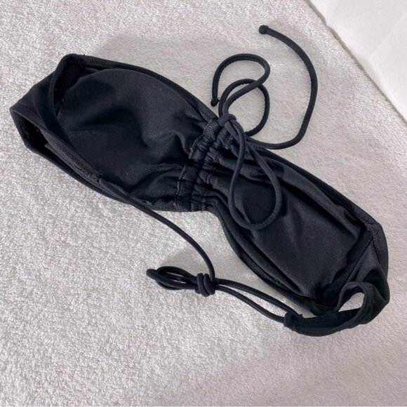 5/$25 Women’s Black Strapless Bikini Top - Picture 2 of 4